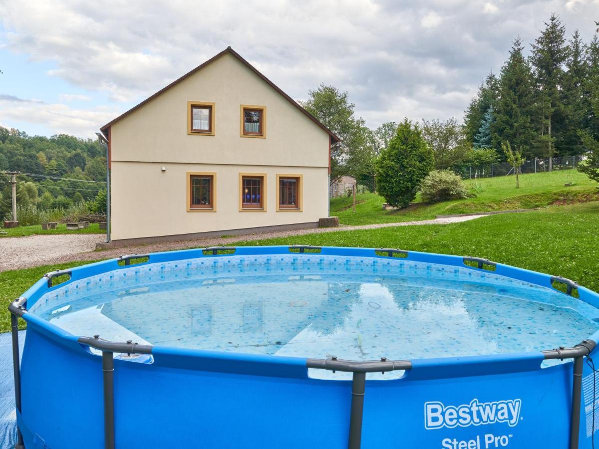 Holiday Home In Lampertice With Swimming Pool Zewnętrze zdjęcie