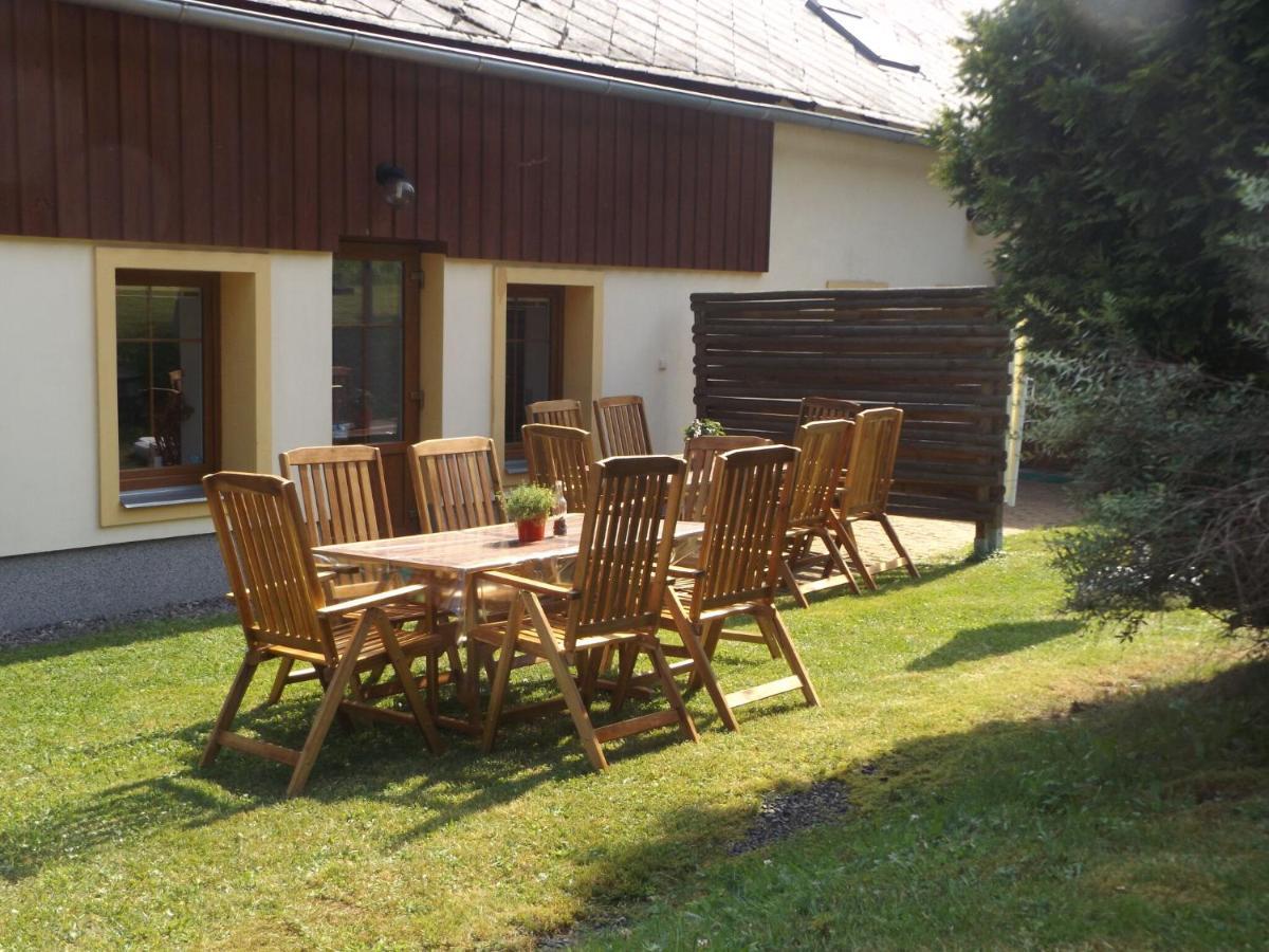 Holiday Home In Lampertice With Swimming Pool Zewnętrze zdjęcie